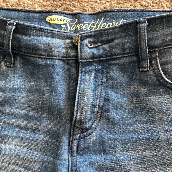 Old Navy “ THE SWEETHEART “ shorts, size 2 - Picture 4 of 11